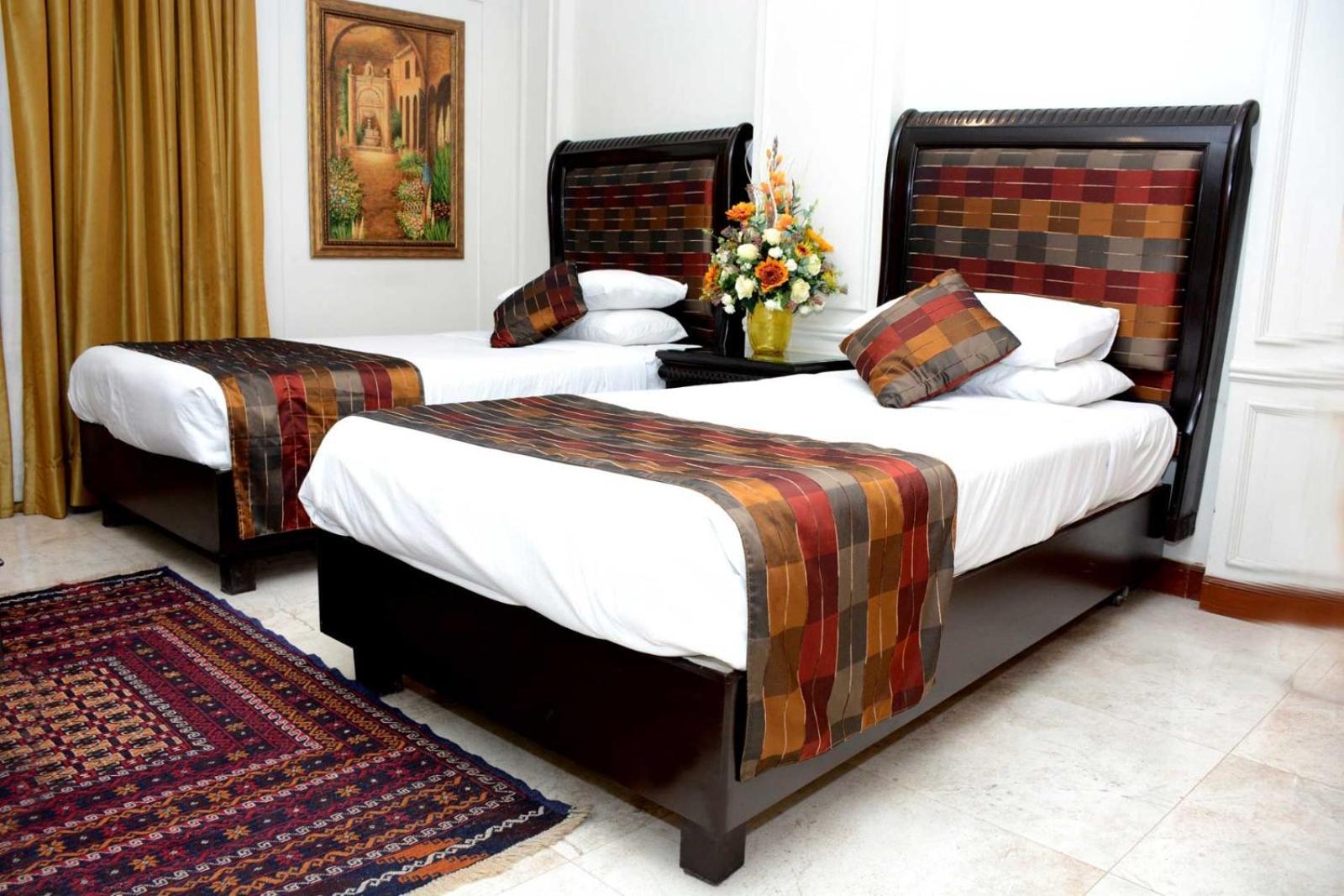 Regency Inn Hotel Lahore Eksteriør bilde